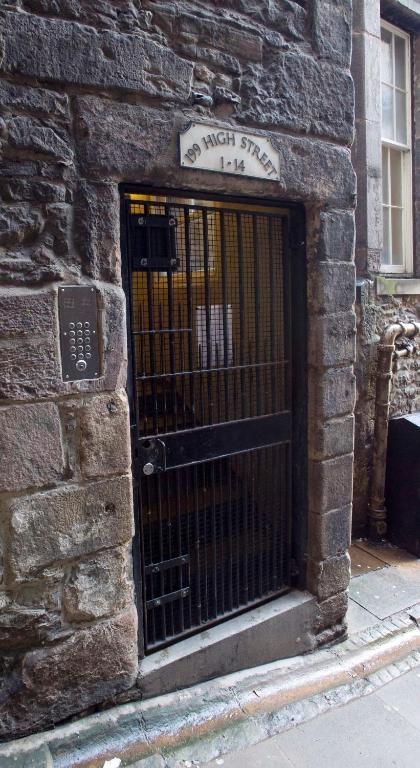 Innercitylets - Royal Mile Edinburgh Room photo